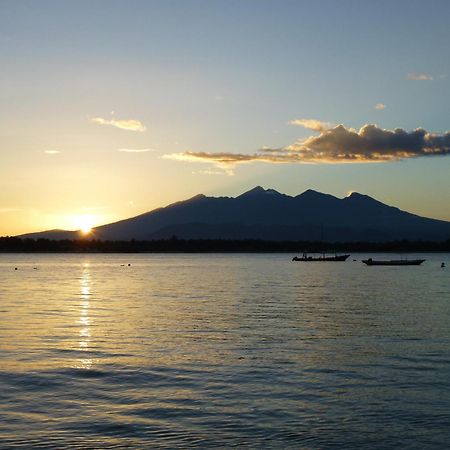 Gili Palms Resort Джили Трауанган Екстериор снимка