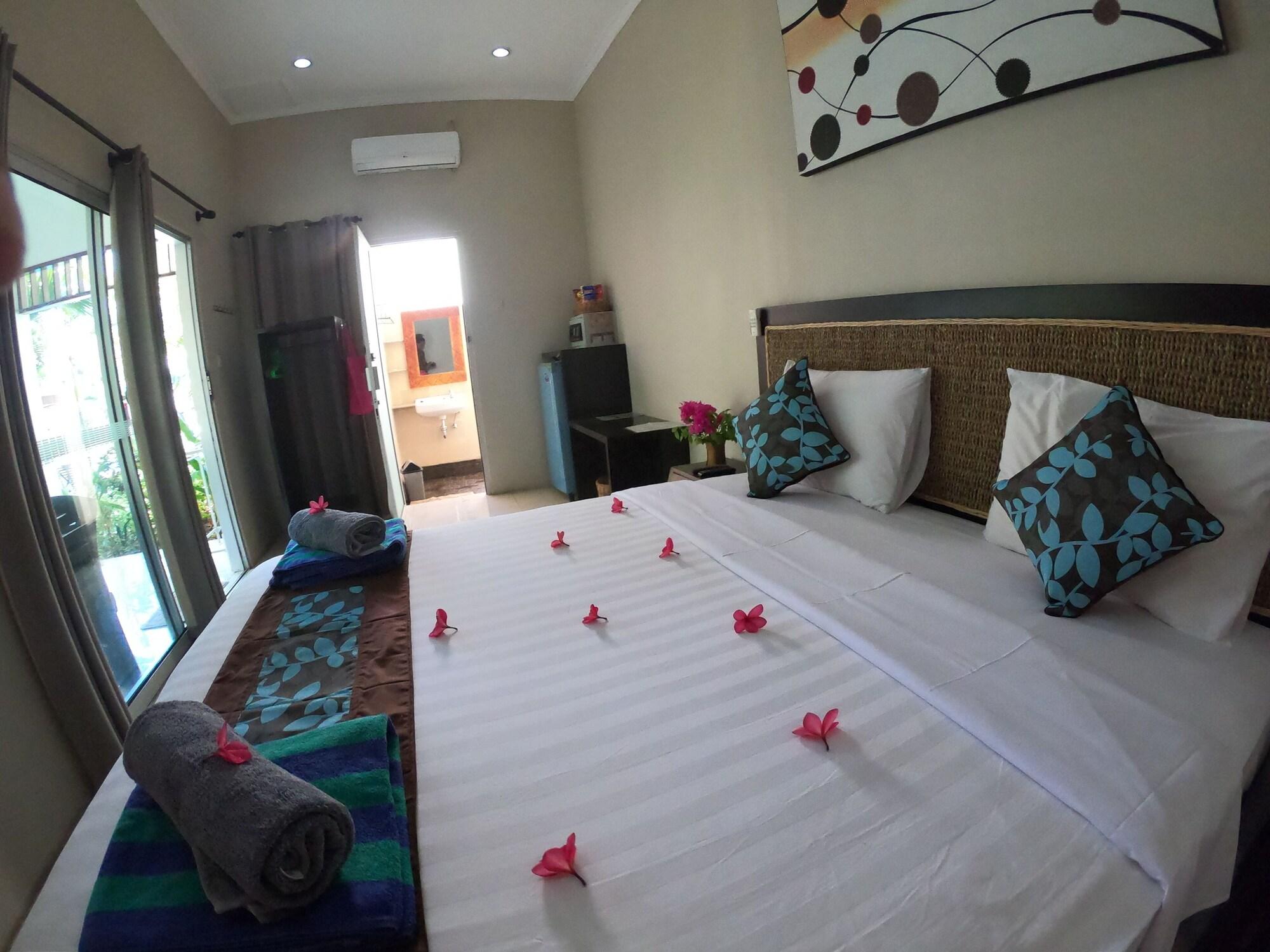 Gili Palms Resort Джили Трауанган Екстериор снимка