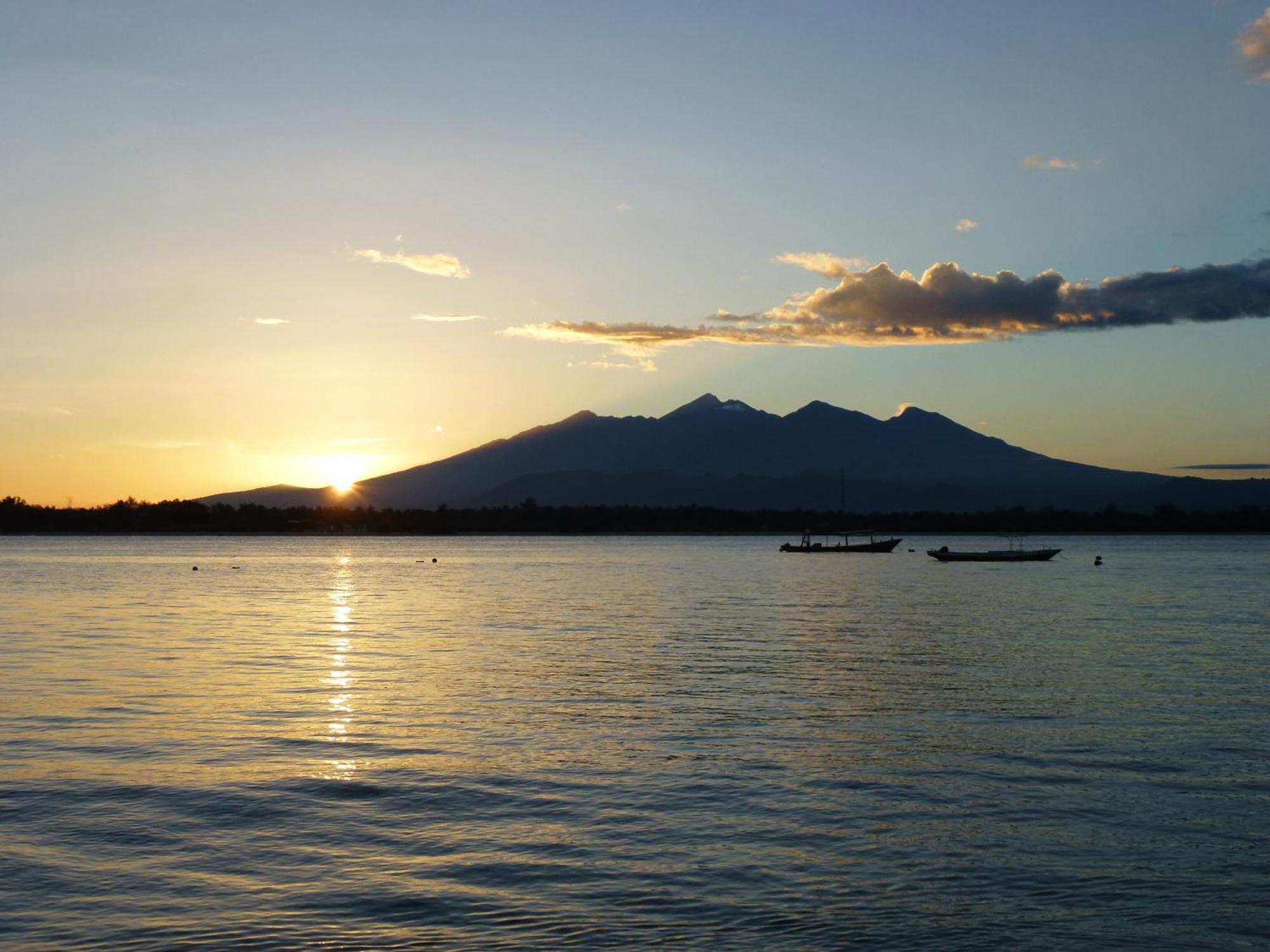 Gili Palms Resort Джили Трауанган Екстериор снимка